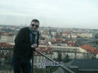Alextzz