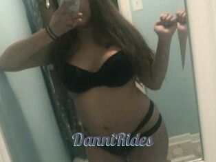 Danni_Rides