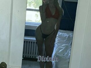 Divinia