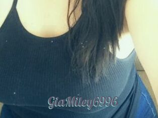 GiaMiley6996