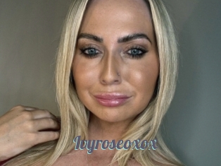 Ivyroseoxox