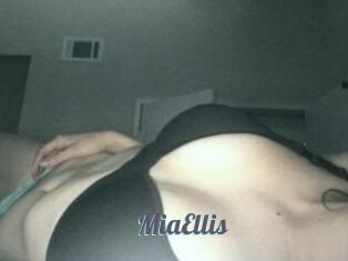 Mia_Ellis