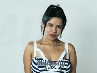 MiaLeony