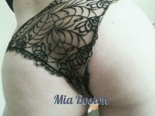 Mia_Boston