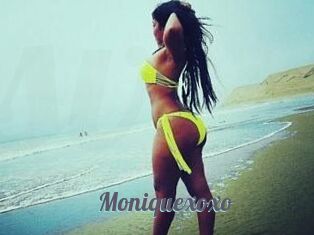 Moniquexoxo