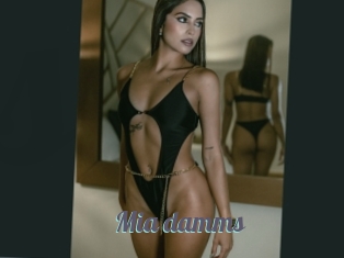 Mia_damms