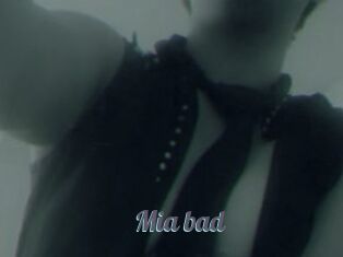 Mia_bad