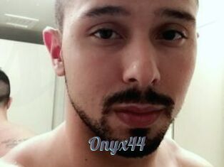 Onyx44