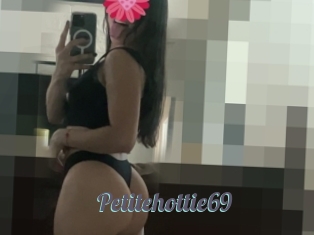 Petitehottie69